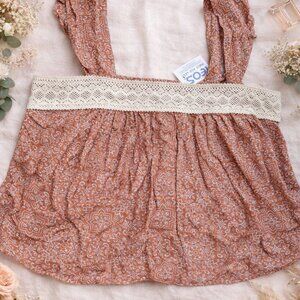 Brand New Cute Floral Women Shirt B.Wear size M with Lace.